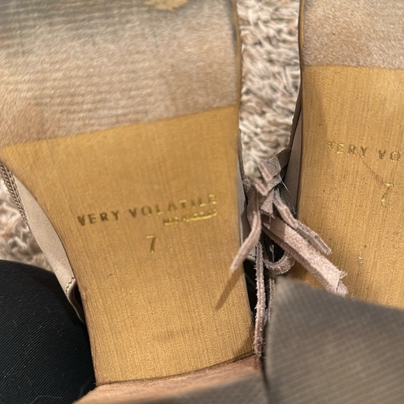 Heeled sandal - Picture 5 of 6